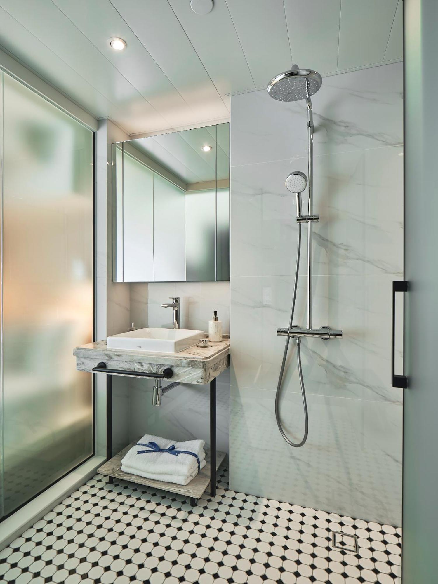 V Causeway Bay Aparthotel Hong Kong Exterior photo